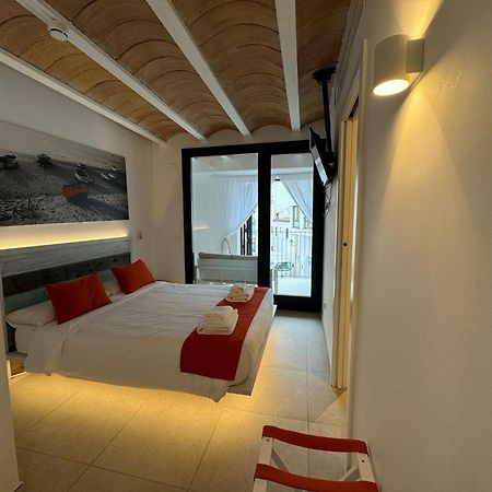 Hotel Boutique Es Blau Cadaques Bagian luar foto