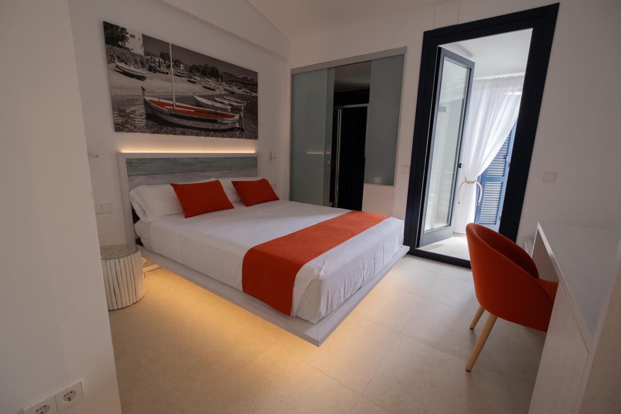 Hotel Boutique Es Blau Cadaques Bagian luar foto