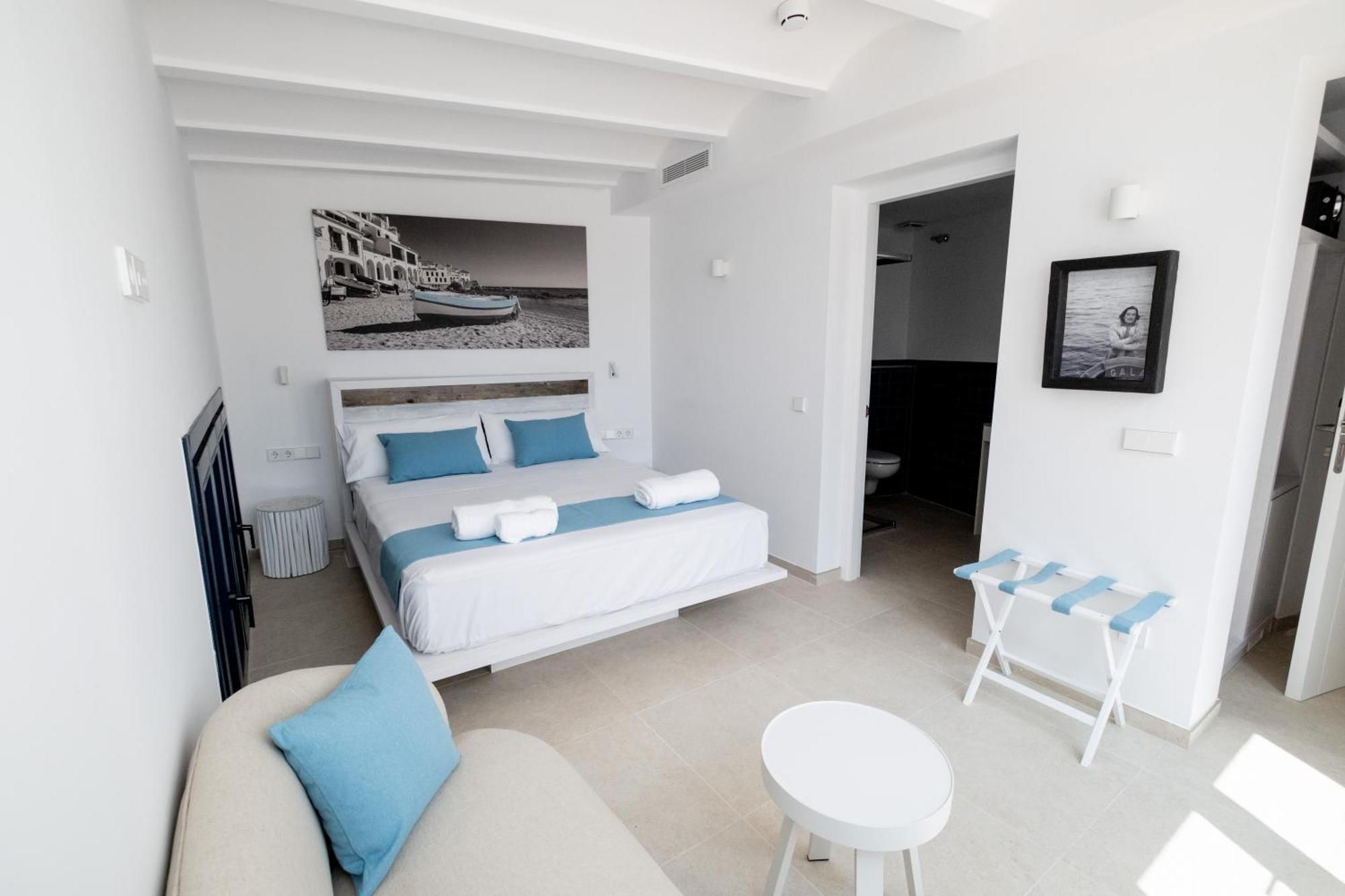 Hotel Boutique Es Blau Cadaques Bagian luar foto