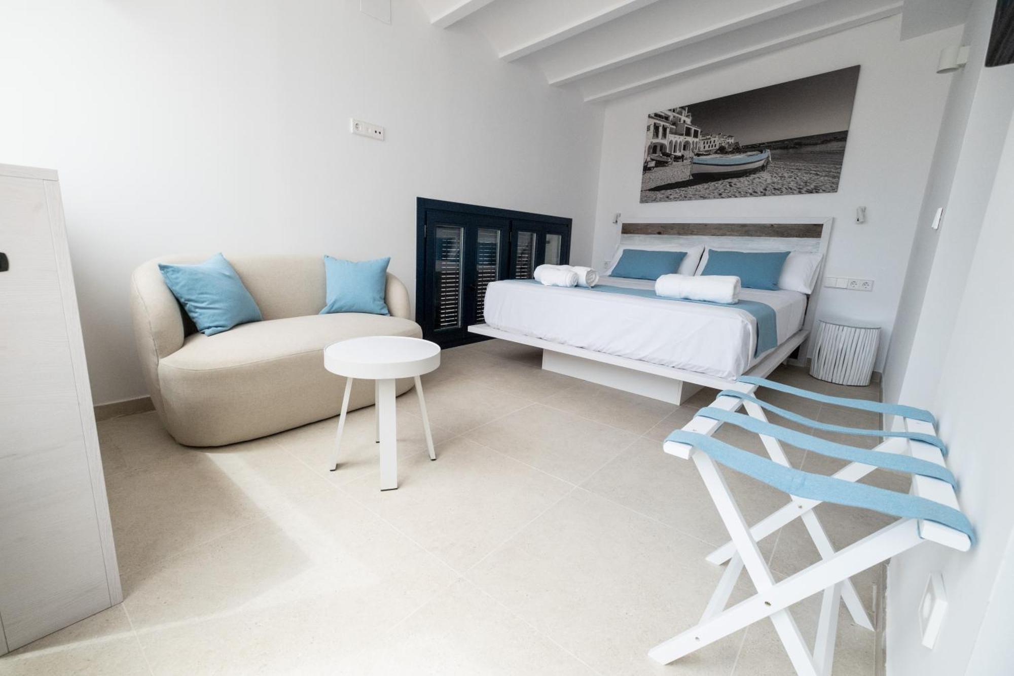 Hotel Boutique Es Blau Cadaques Bagian luar foto