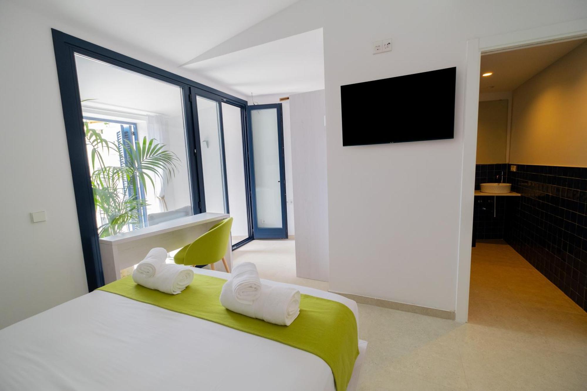 Hotel Boutique Es Blau Cadaques Bagian luar foto