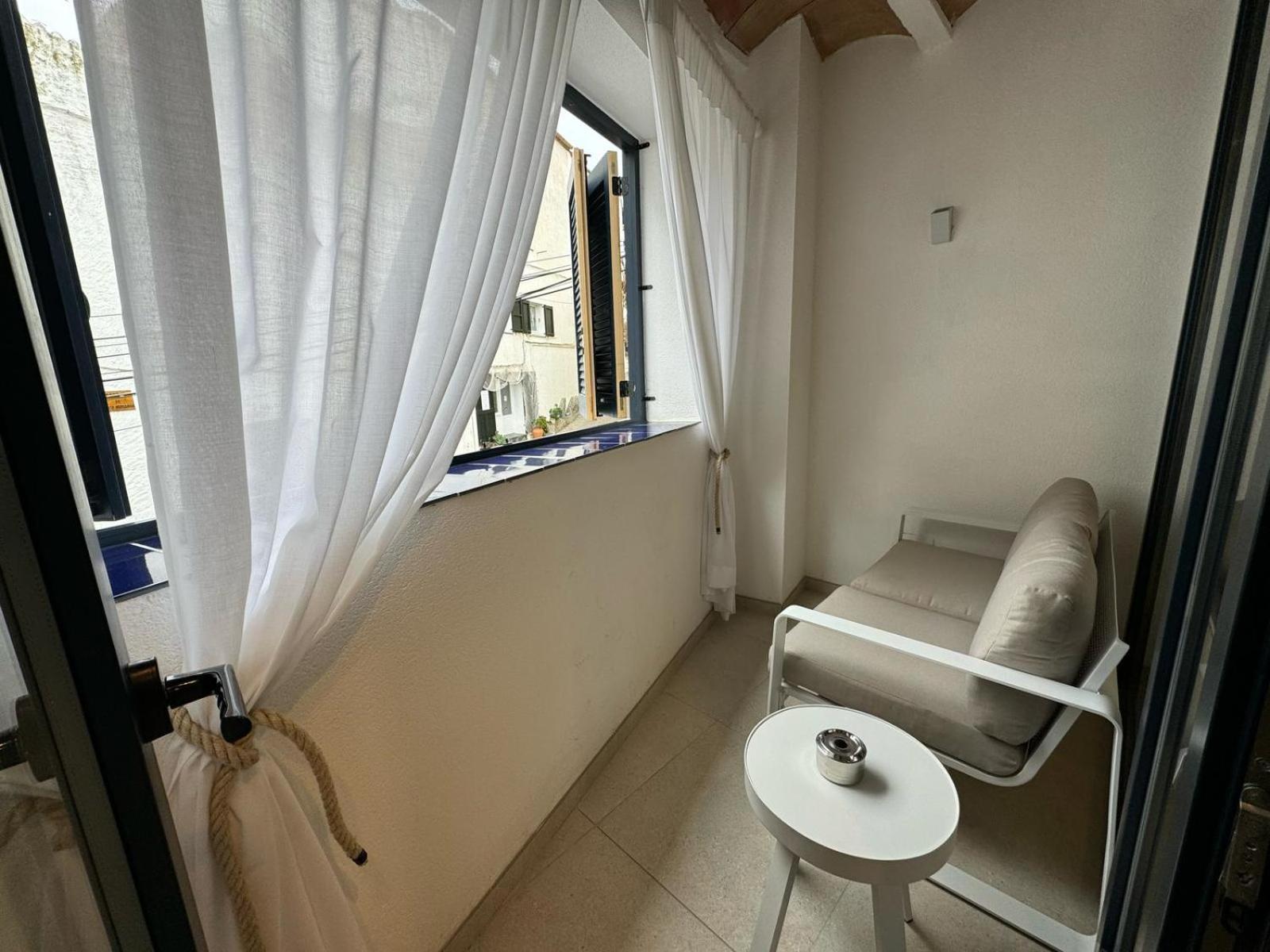 Hotel Boutique Es Blau Cadaques Bagian luar foto