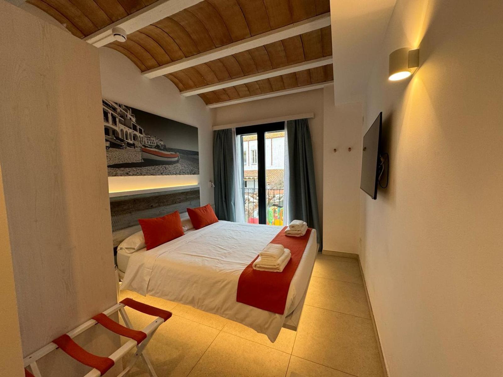 Hotel Boutique Es Blau Cadaques Bagian luar foto